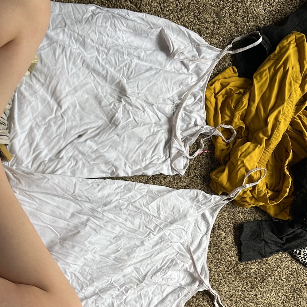 two white time and true tank top size L
